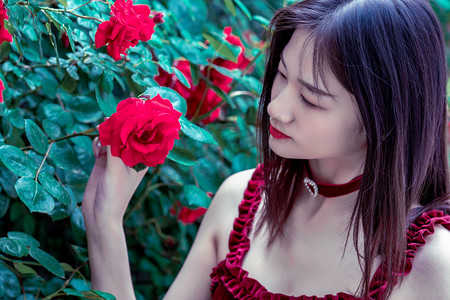 海南省气象台发布海上雷雨大风黄色预警信号